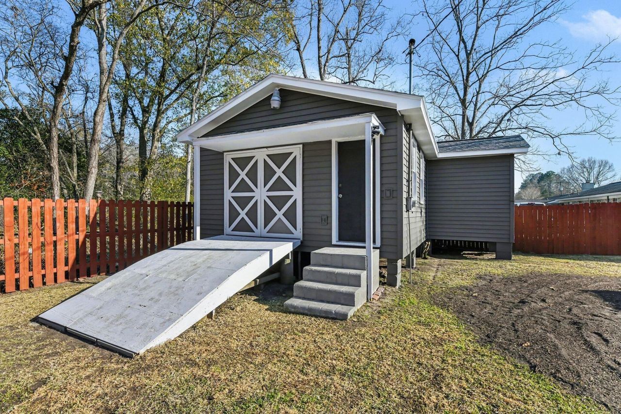 1932 Sunnyvale Avenue Photo 15