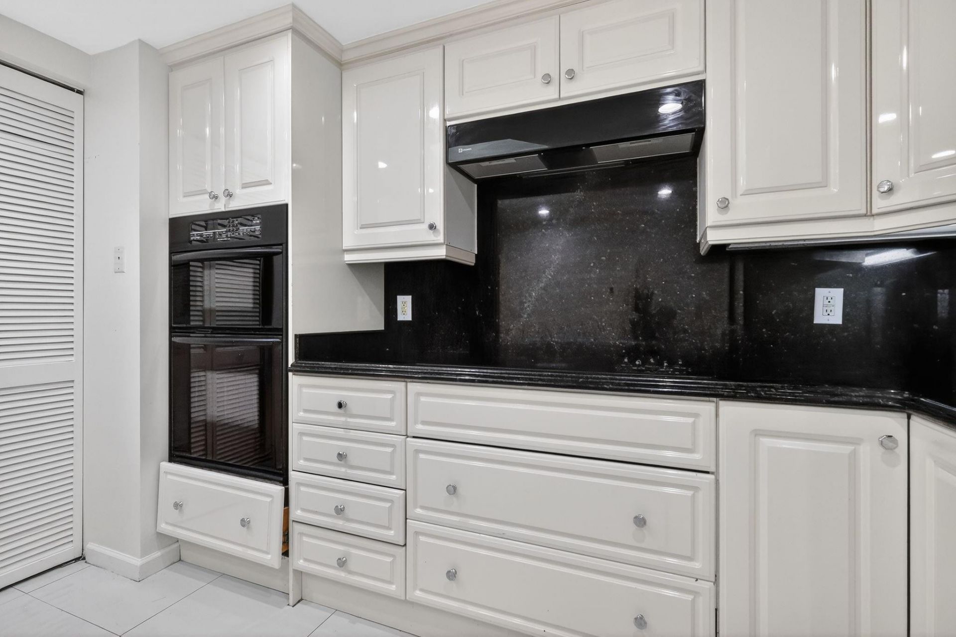 9595 Collins Avenue, Unit N-8f, Surfside, FL 33154 Photo