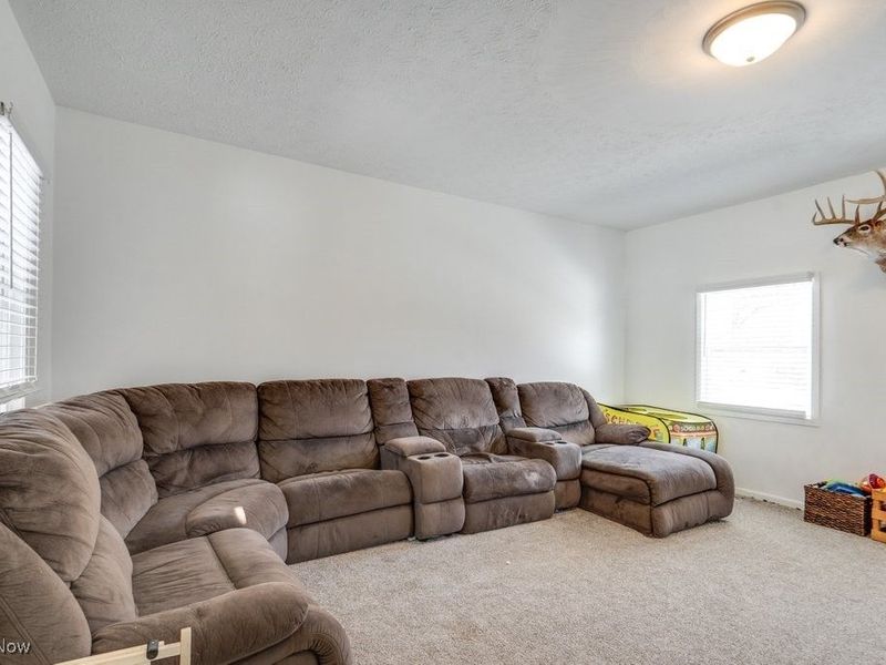 5213 Ridge Avenue SE, Canton, OH 44707 Photo 5