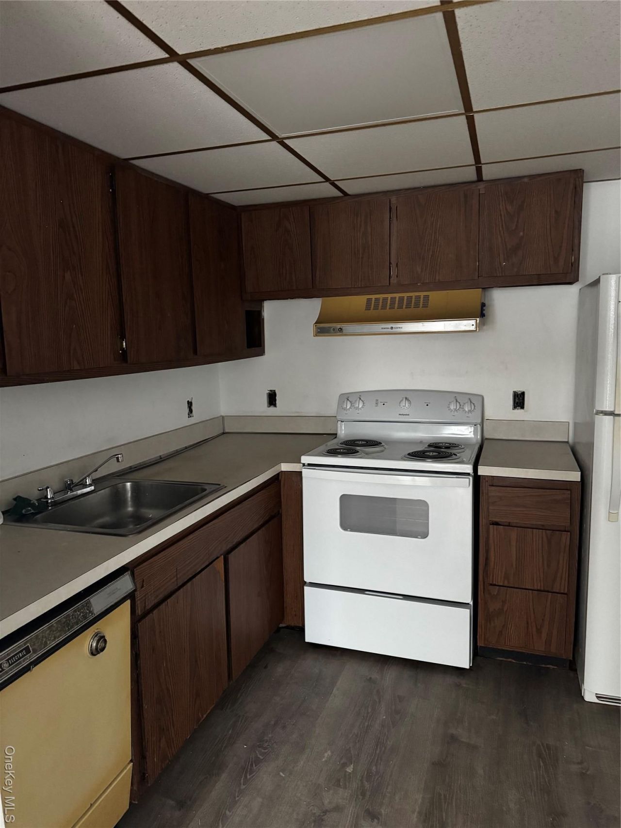 14 Scarborough Lane, Unit D, Wappingers Falls, NY 12590 Main Photo