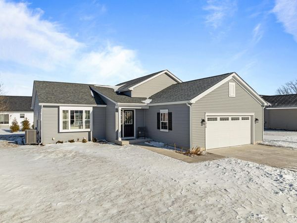 310 Phillips Ave, Walworth, WI 53184