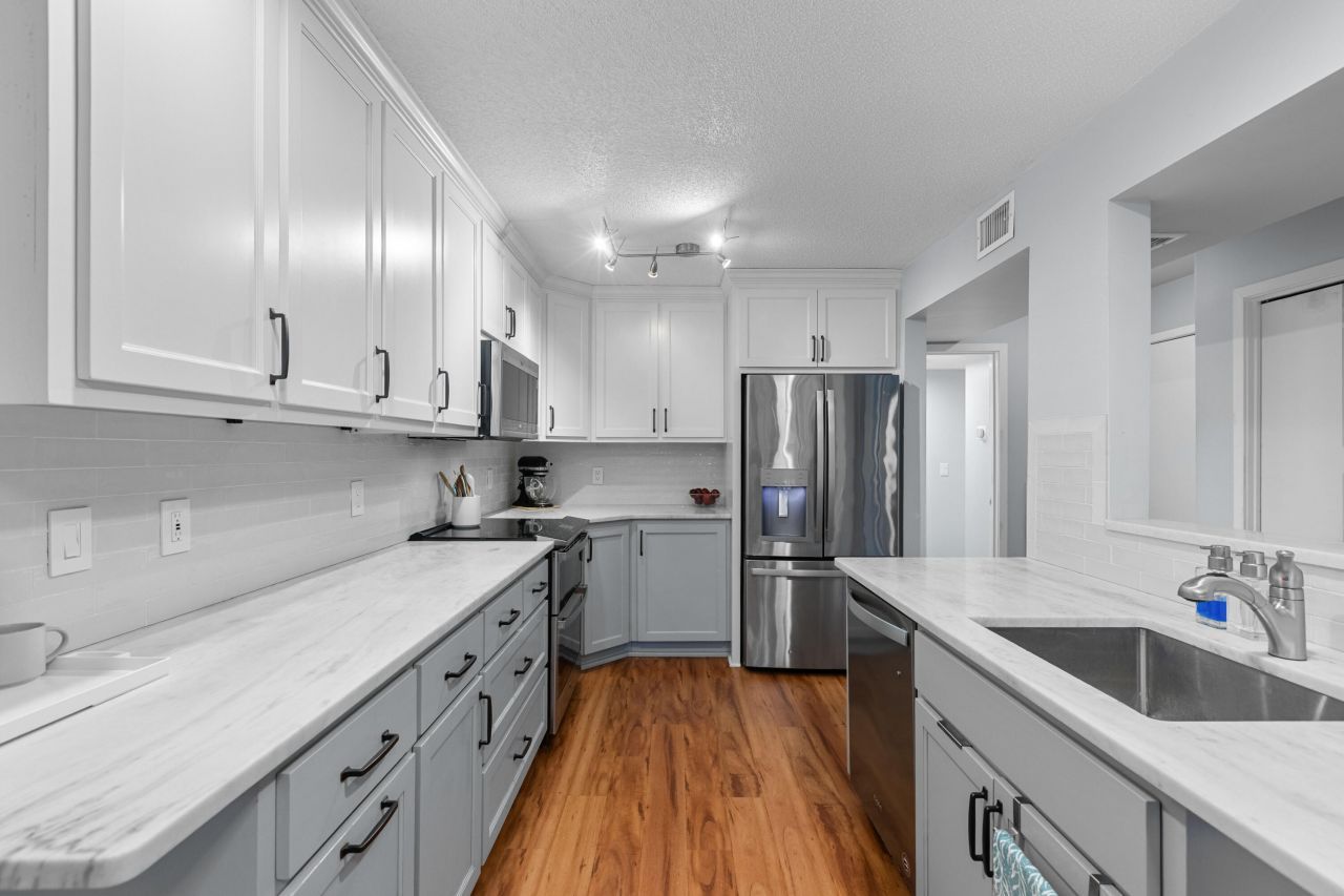 2782 Hidden Oak Drive Photo 10