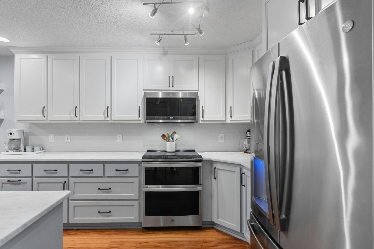 2782 Hidden Oak Drive Photo 11