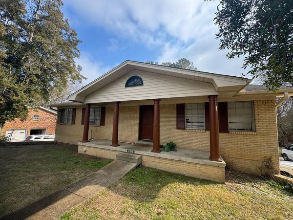 1103 Lawndale, Tupelo, MS 38801