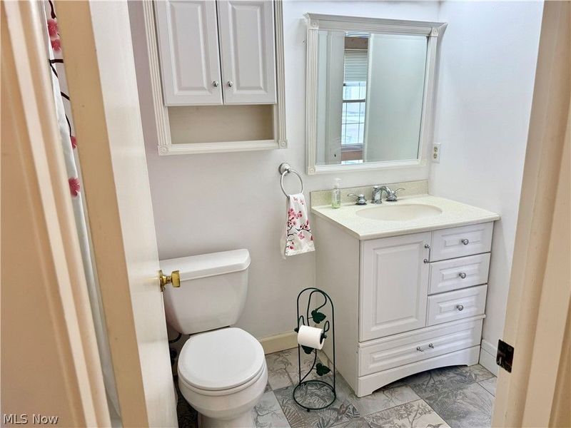 8140 Independence Drive, Unit B, Mentor, OH 44060 Photo 8