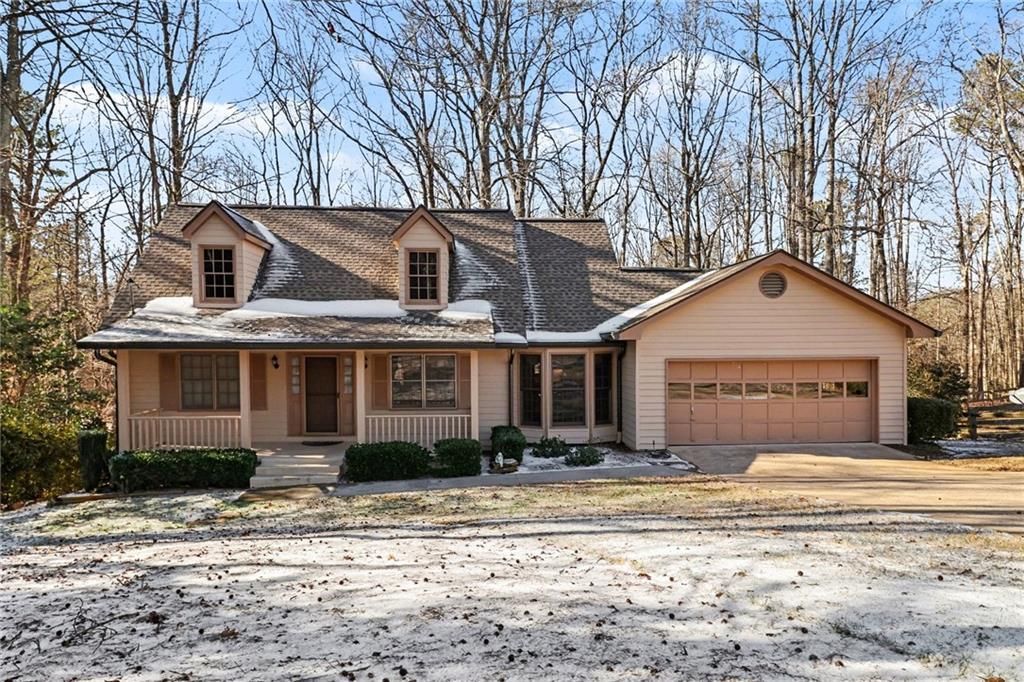 1940 Commonwealth Court, Cumming, GA 30041 Main Photo