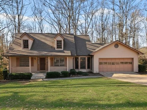 1940 Commonwealth Court, Cumming, GA 30041