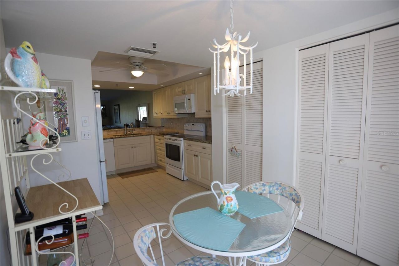 6707 Stone River Road, Unit 101, Bradenton, FL 34203 Photo