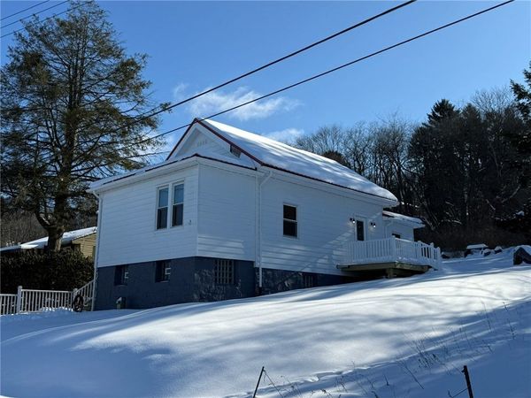 28 Bredin Ave, Lyndora, PA 16045