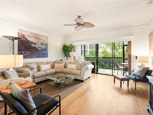 571 Serendipity DR, Unit 571, NAPLES, FL 34108