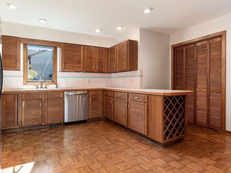 8670 Craigston Court, Dublin, OH 43017 Photo 7