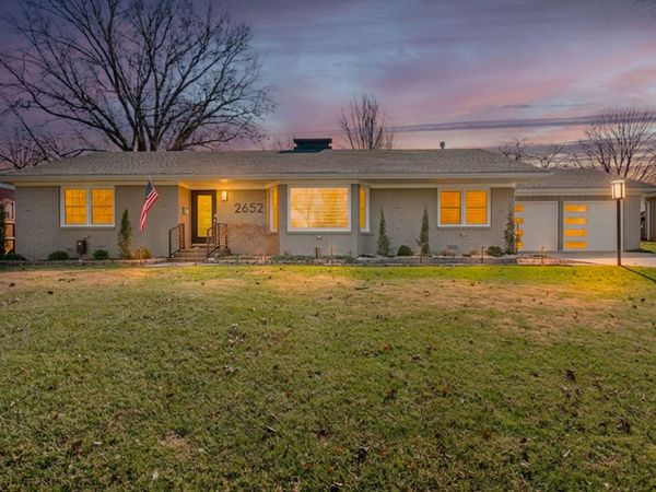 2652 S Luster Avenue, Springfield, MO 65804