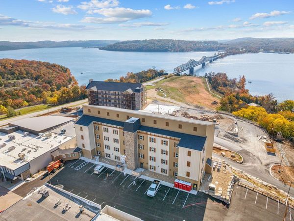 88 Towers Aly Unit #306, Kimberling City, MO 65686