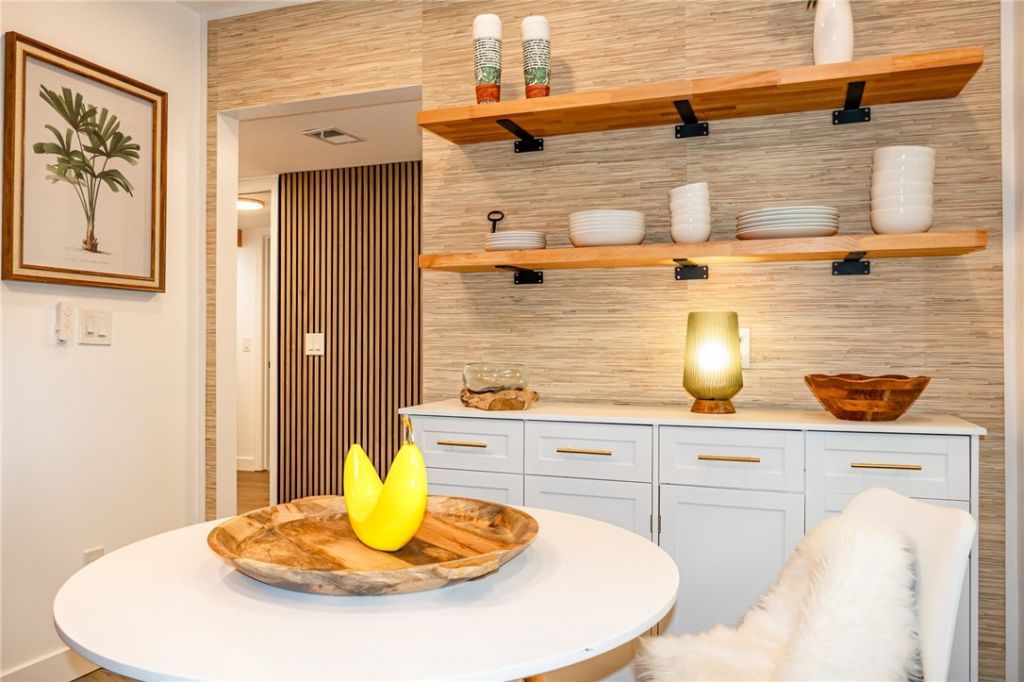 162 Saint Lucie Boulevard, Unit 403, Stuart, FL 34996 Photo