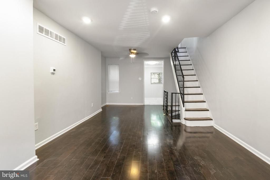 1921 S Norwood Street, Philadelphia, PA 19145 Main Photo