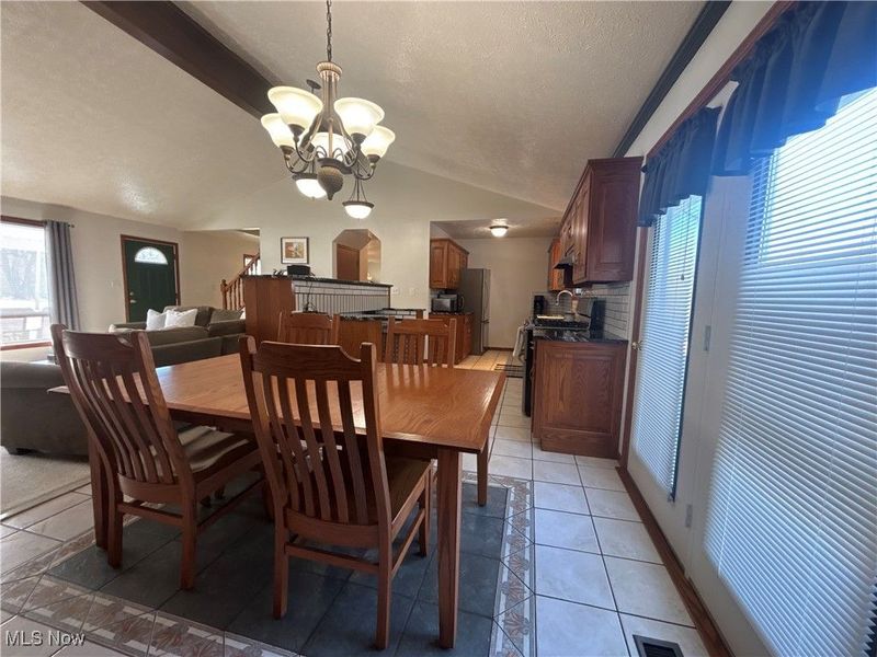 10548 Briar Hill Drive, Kirtland, OH 44094 Photo 10