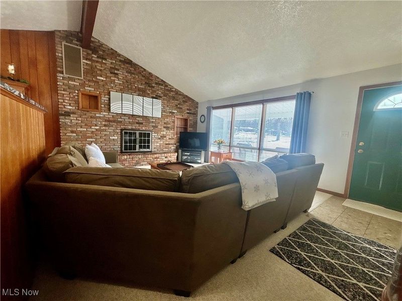 10548 Briar Hill Drive, Kirtland, OH 44094 Photo 12