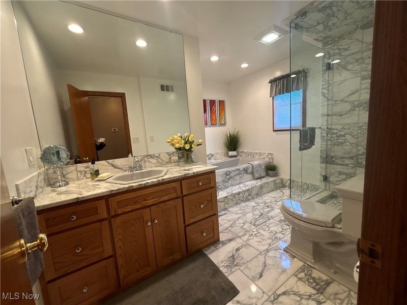 10548 Briar Hill Drive, Kirtland, OH 44094 Photo 32