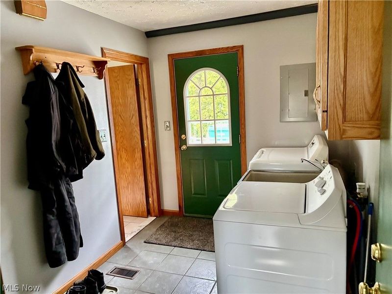 10548 Briar Hill Drive, Kirtland, OH 44094 Photo 35