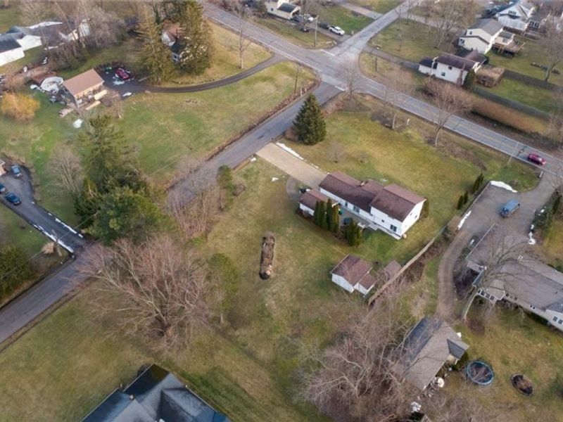 10548 Briar Hill Drive, Kirtland, OH 44094 Photo 45