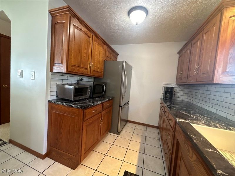 10548 Briar Hill Drive, Kirtland, OH 44094 Photo 7