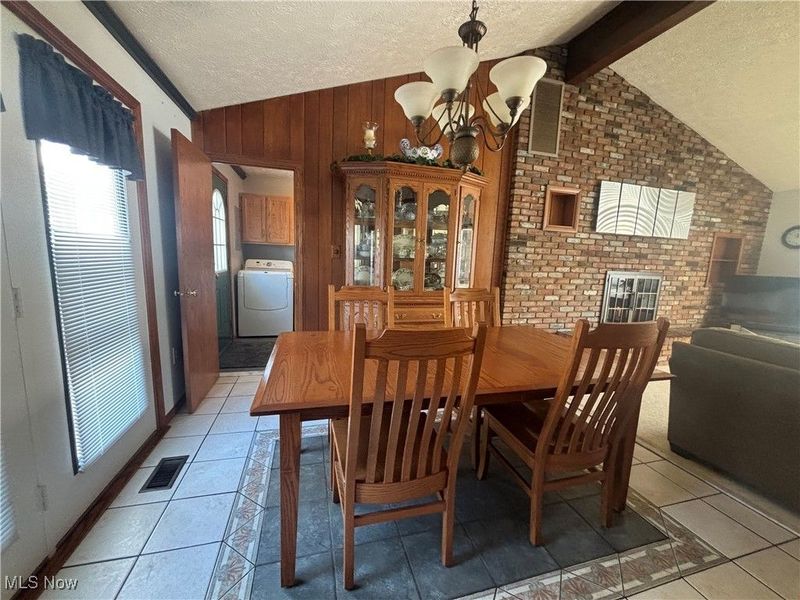 10548 Briar Hill Drive, Kirtland, OH 44094 Photo 9