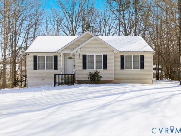 204 Village Court, Ruther Glen, VA 22546