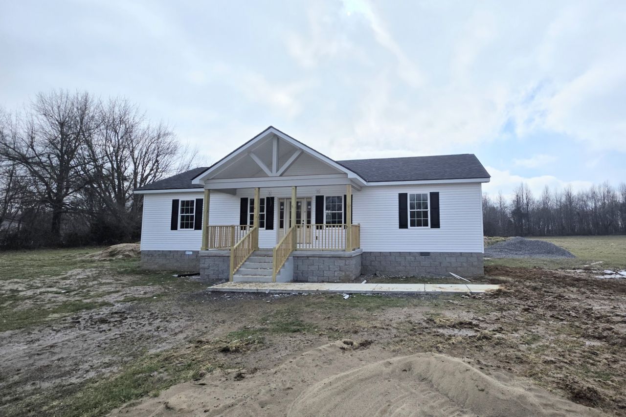 5050 Dickens Hill Rd, Bradyville, TN 37026 Main Photo