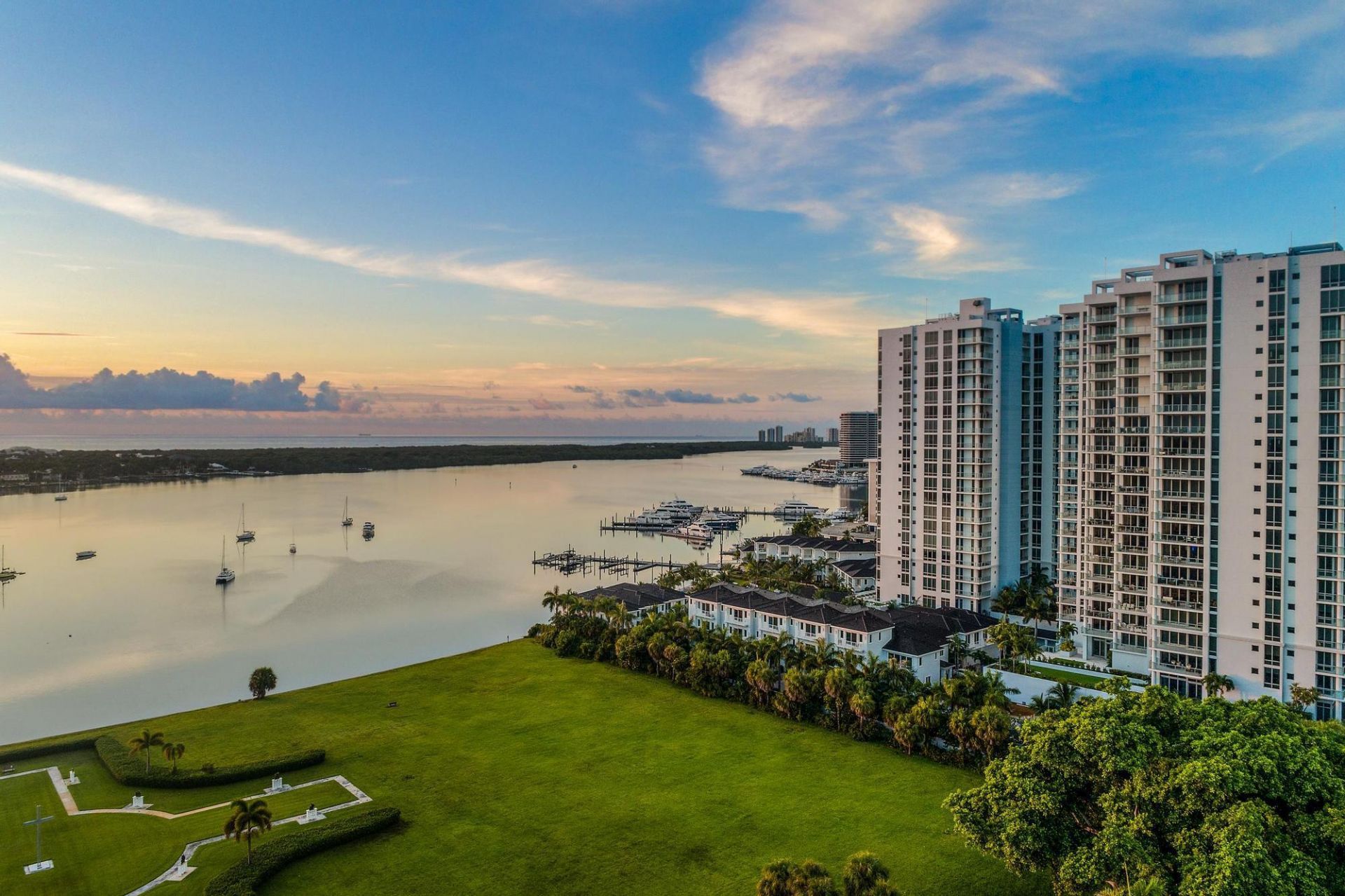 2 Water Club Way, Unit 603, North Palm Beach, FL 33408 Photo