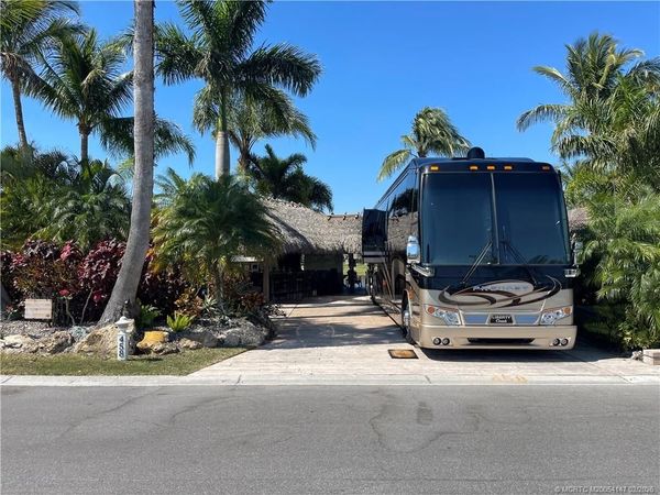 458 NW Foursome Lane, Port St Lucie, FL 34986