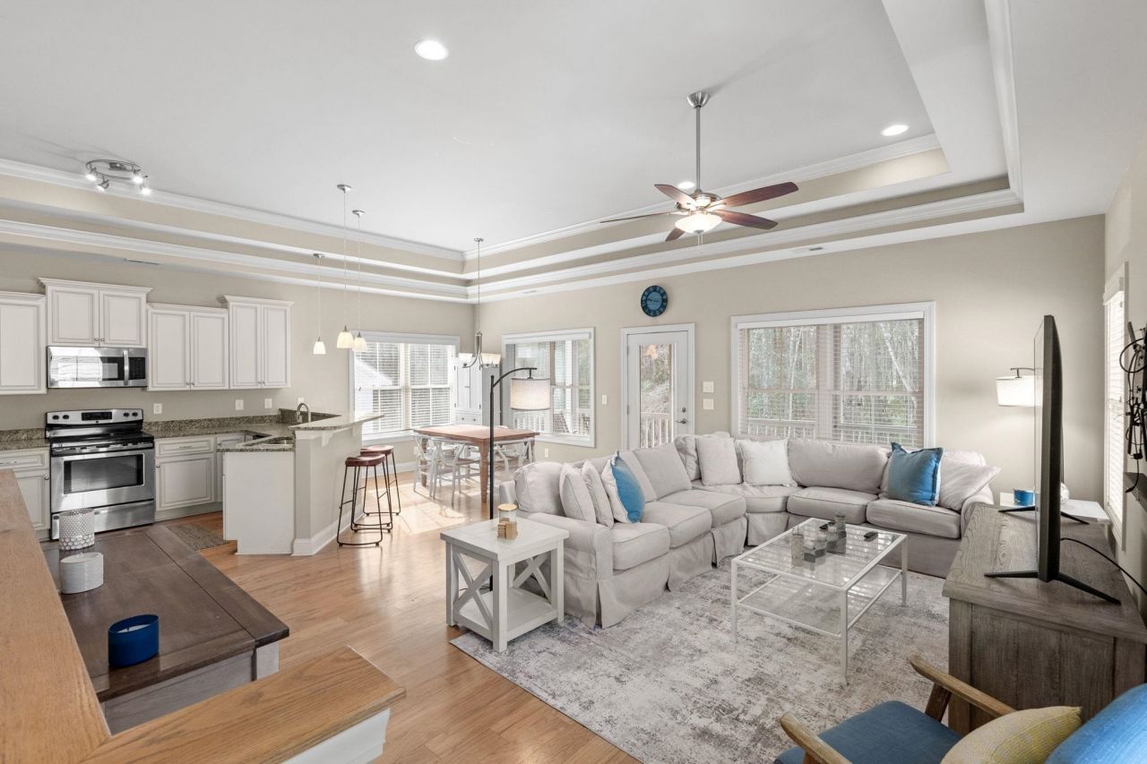 214 Crane Dr. Photo 4