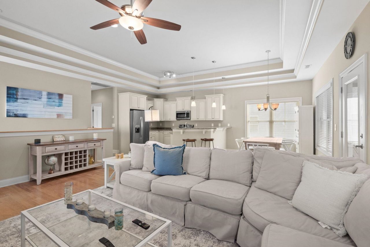 214 Crane Dr. Photo 7