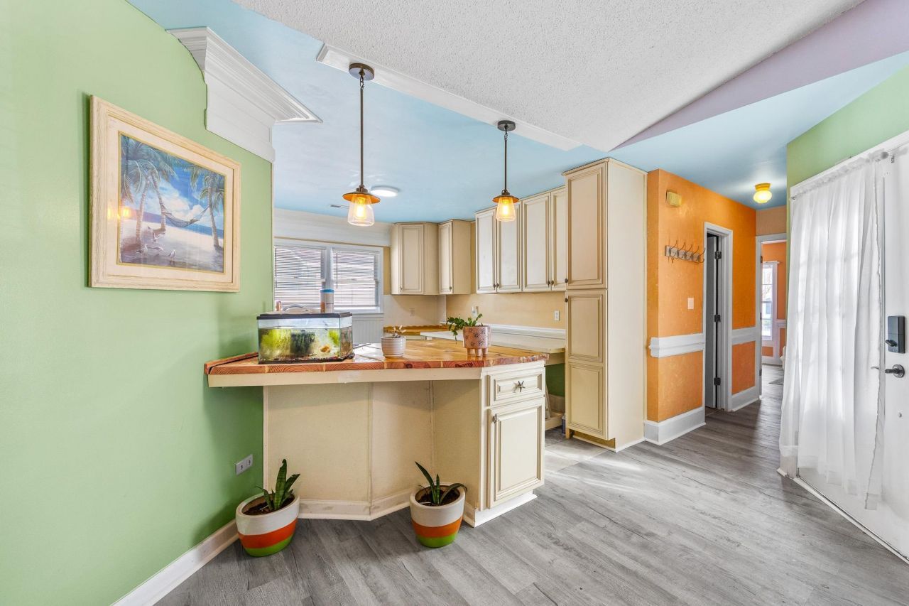 1376 Tranquility Ln. Photo 15