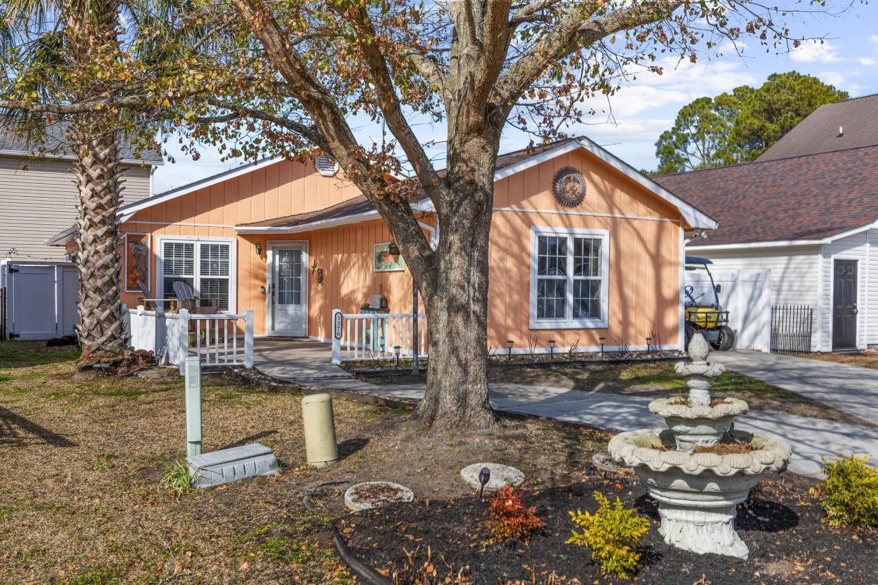 1376 Tranquility Ln. Photo 4