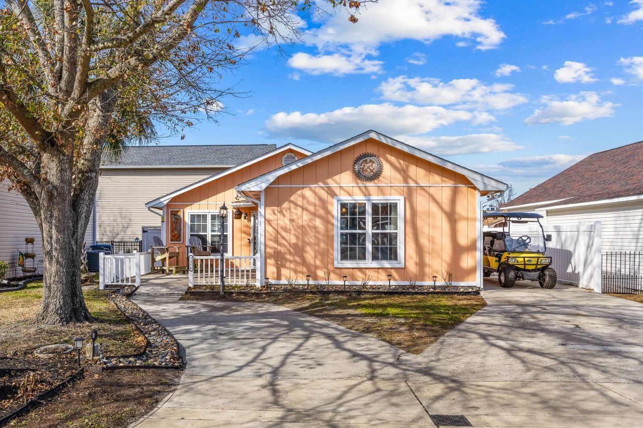 1376 Tranquility Ln. Photo 6