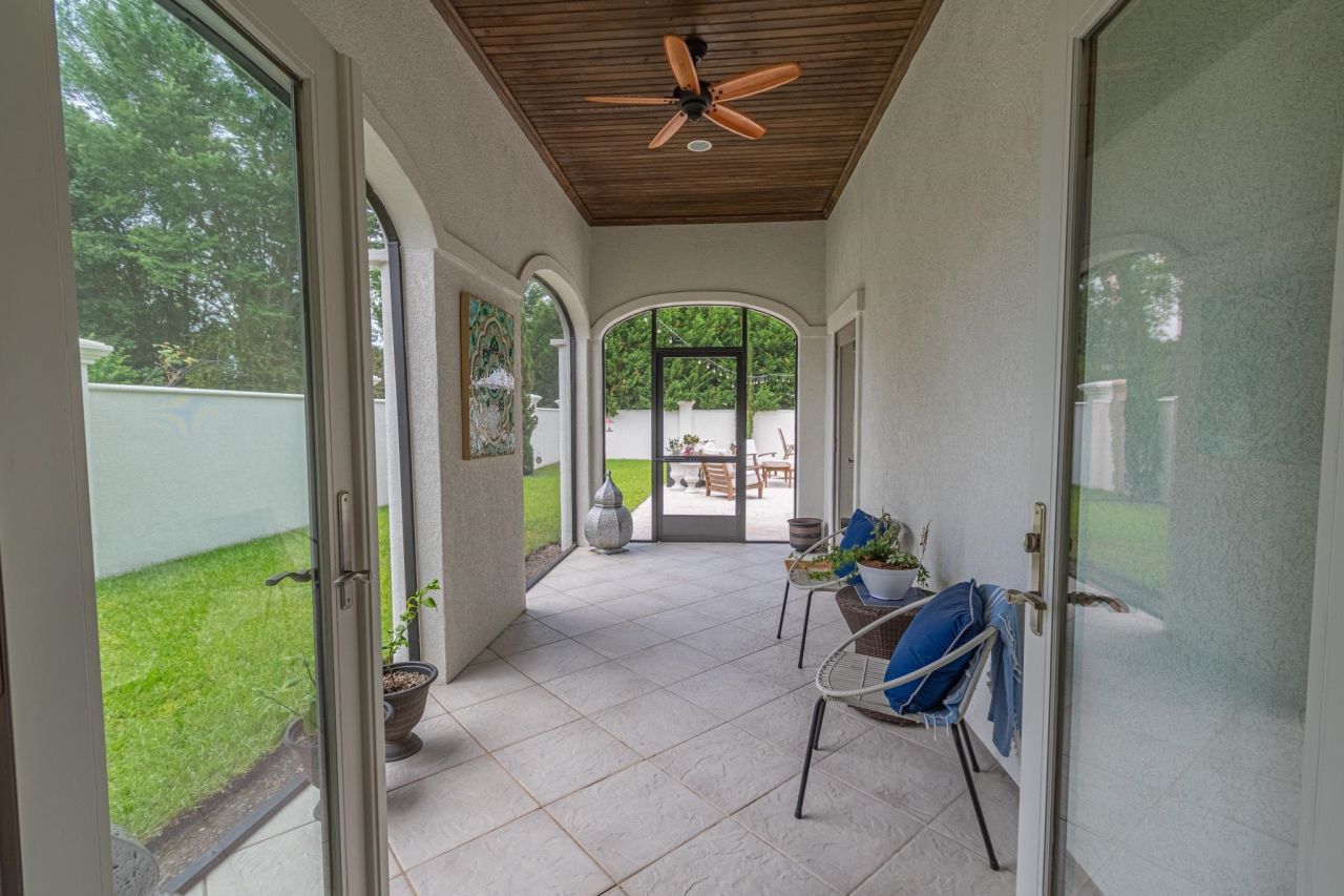 616 Edgecreek Dr. Photo 17