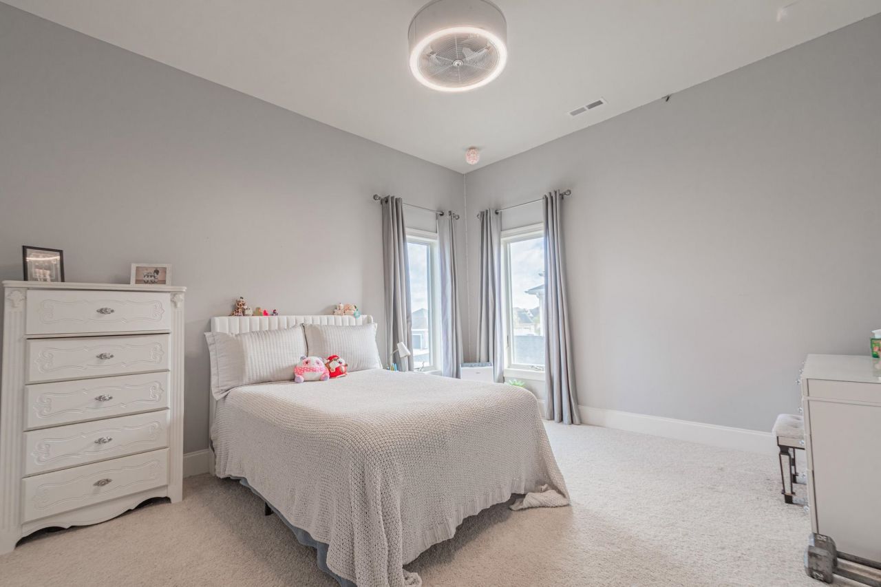 616 Edgecreek Dr. Photo 24