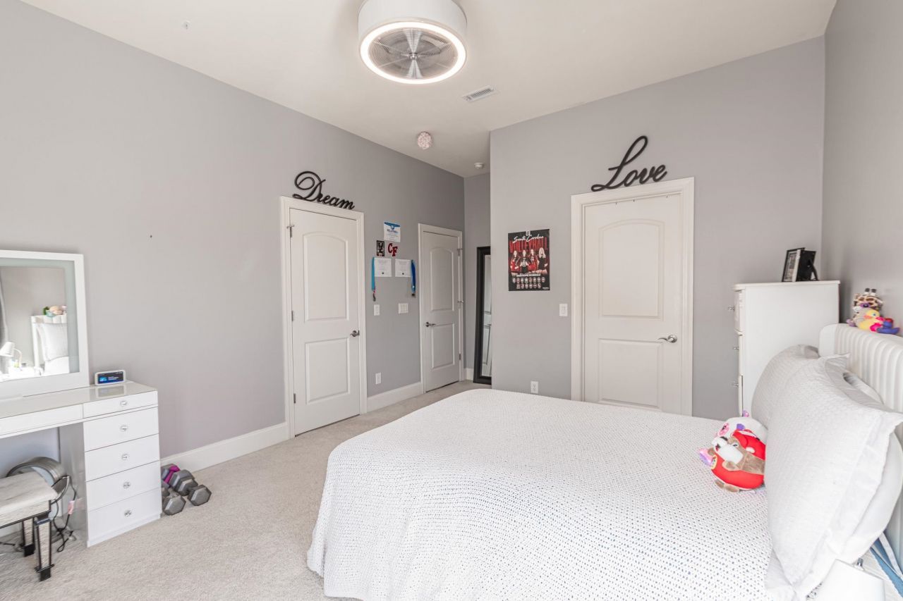 616 Edgecreek Dr. Photo 25