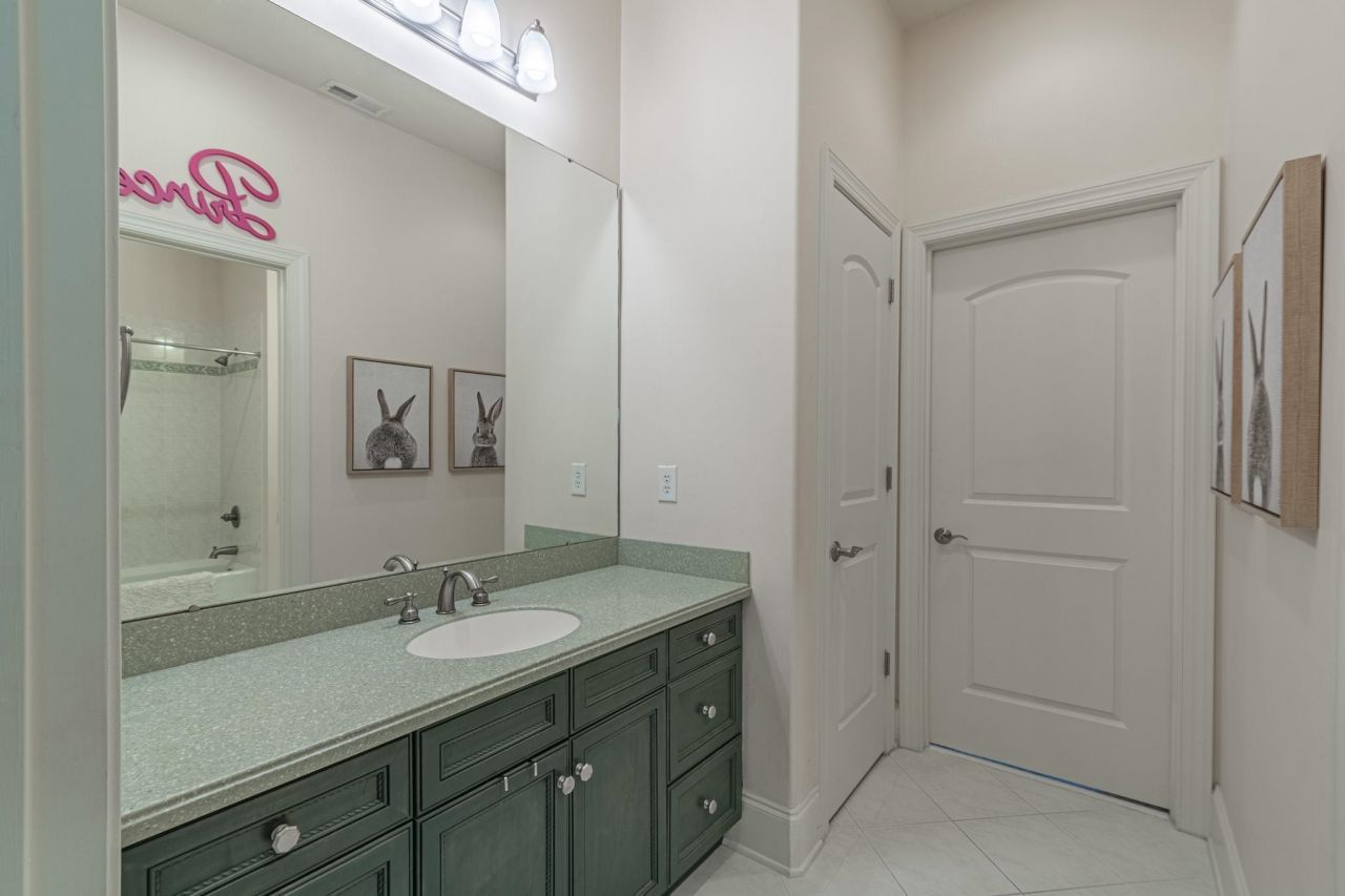 616 Edgecreek Dr. Photo 26