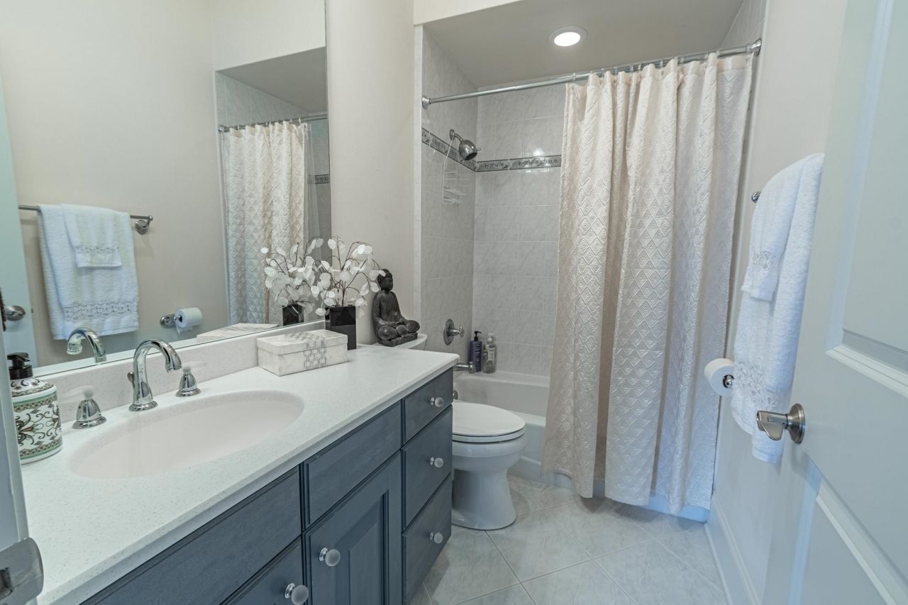 616 Edgecreek Dr. Photo 31