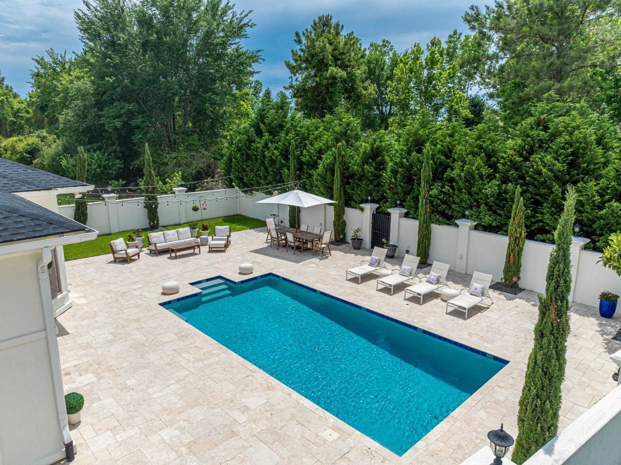 616 Edgecreek Dr. Photo 34