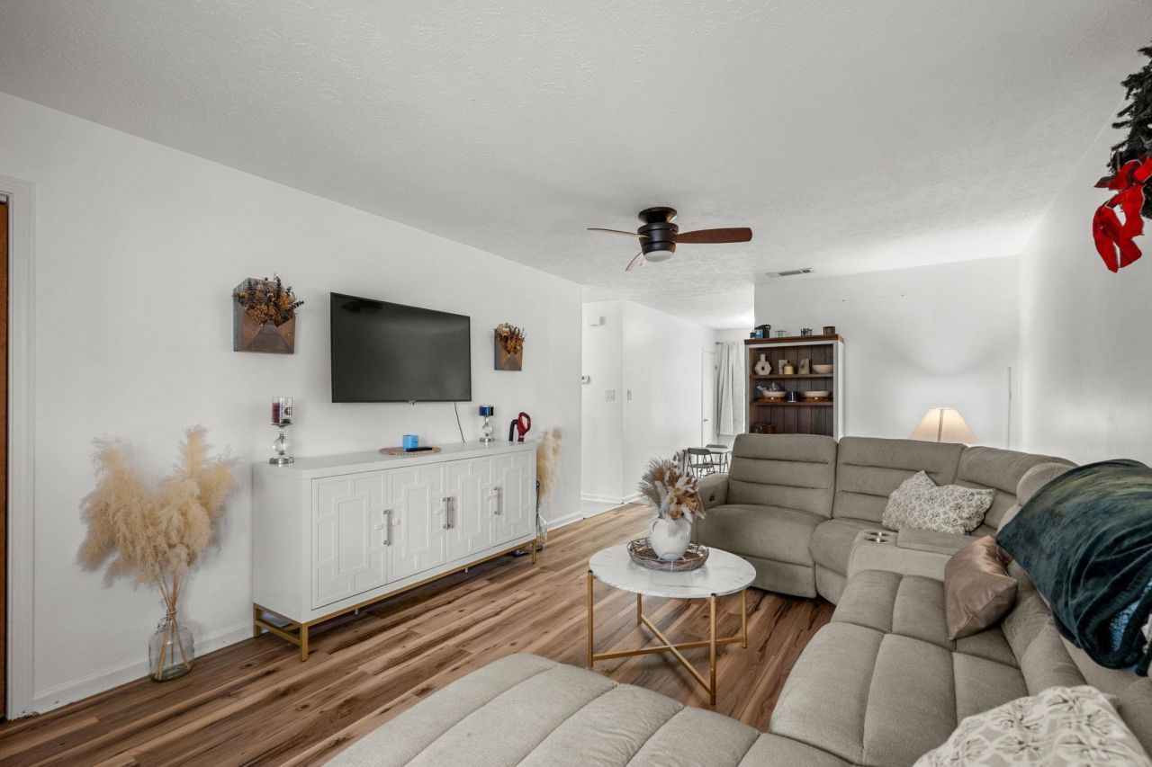 4520 Tarpon Bay Rd.  Photo 11