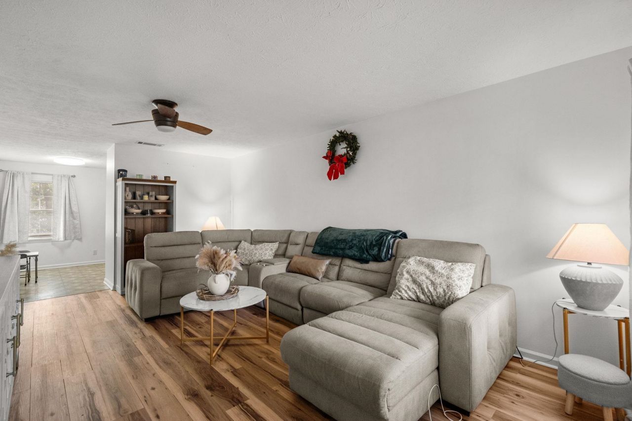 4520 Tarpon Bay Rd.  Photo 12