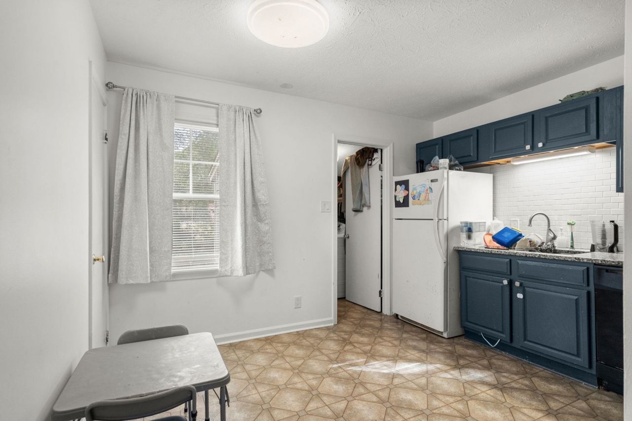 4520 Tarpon Bay Rd.  Photo 13