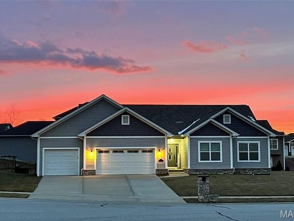 1109 Macintosh Court, O'Fallon, IL 62269