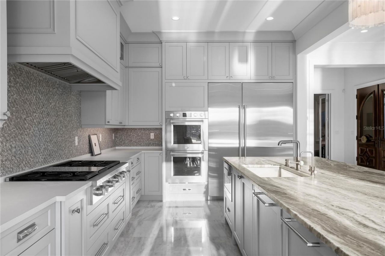 1037 Royal Pass Road, Tampa, FL 33602 Photo