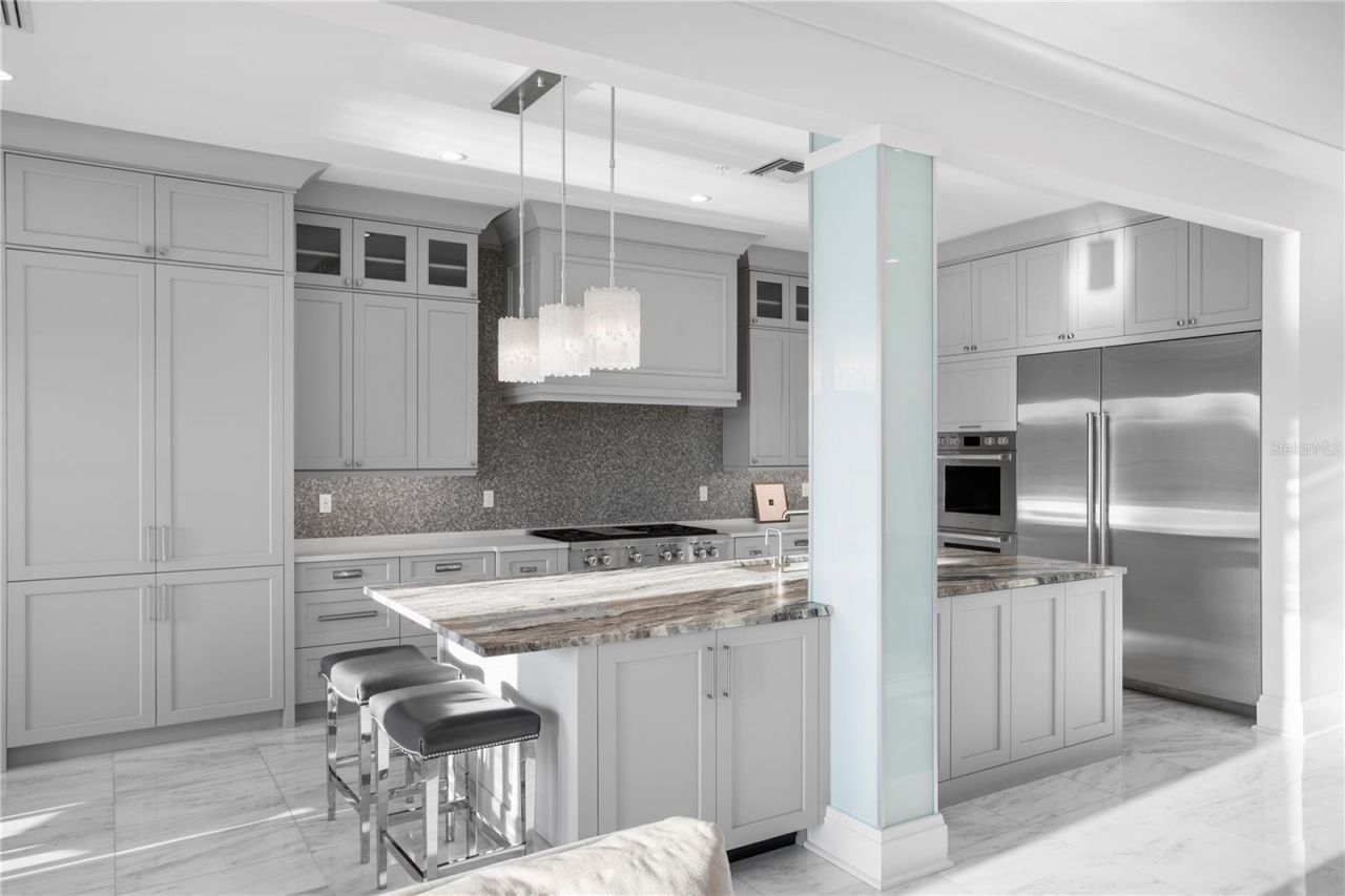 1037 Royal Pass Road, Tampa, FL 33602 Photo