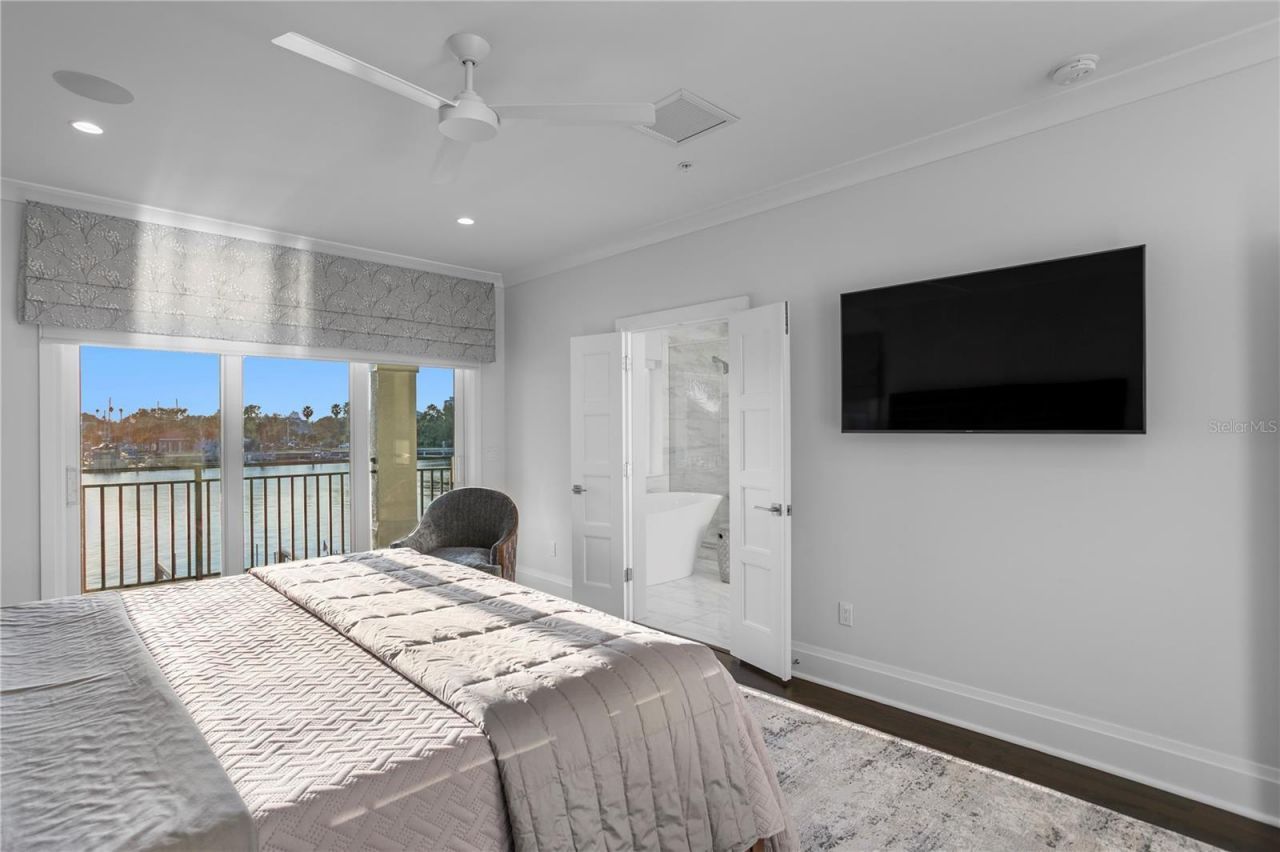 1037 Royal Pass Road, Tampa, FL 33602 Photo