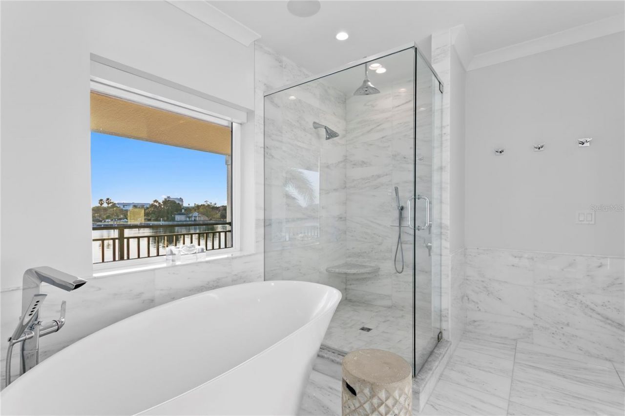 1037 Royal Pass Road, Tampa, FL 33602 Photo