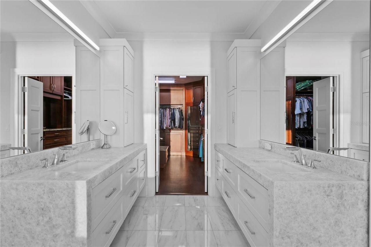 1037 Royal Pass Road, Tampa, FL 33602 Photo